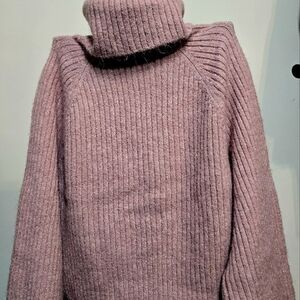 Cozy Turtleneck Sweater in Mauve